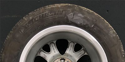 Kromme velg is weer recht en veilig Kromme velg is weer recht en veilig